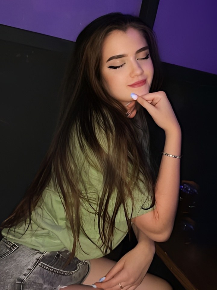 Белла привлекальеная девушка из Ужур цена от 10000 руб