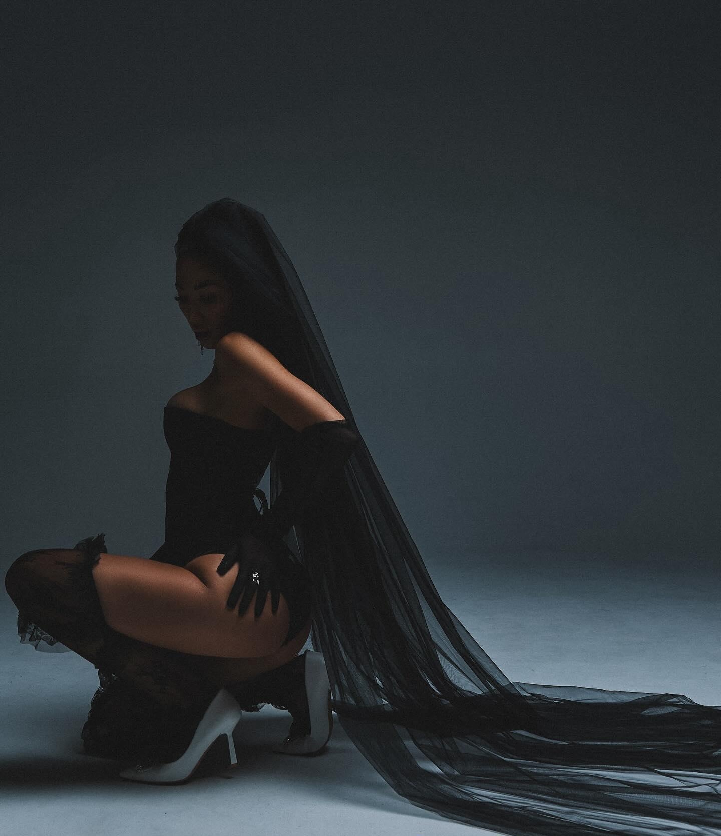 Алеся привлекальеная девушка из Ужур цена от 4500 руб