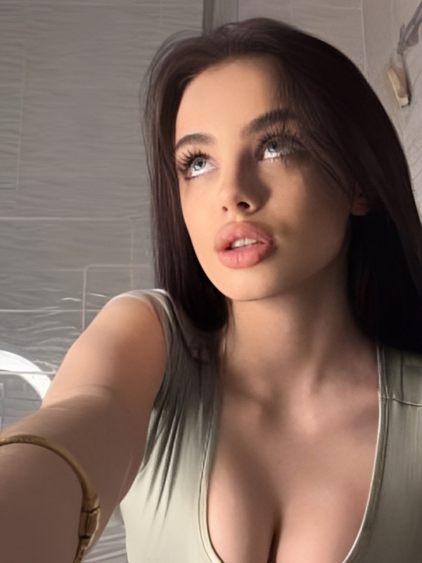 Анфиса привлекательная девушка из Ужур цена от 4000 руб