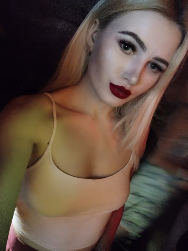 Светлана привлекательная девушка из Ужур цена от 2500 руб