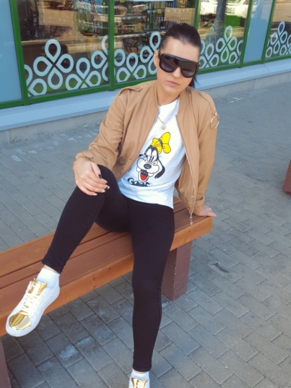 Светлана привлекательная девушка из Ужур цена от 3500 руб